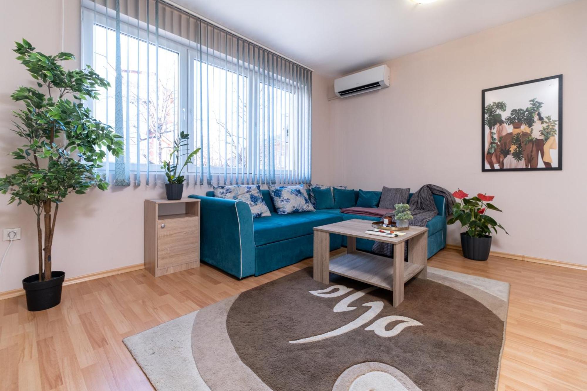 Comfortable 2Br Urban Getaway In City Center Пловдив Экстерьер фото